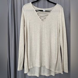 Old navy long sleeve T-shirt